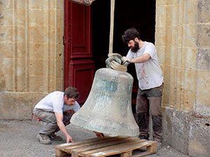 « Laumaillé, une souscription pour réparer la grosse cloche de l'église de Simorre
