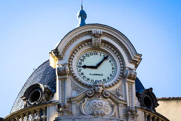A toulouse, pourquoi l’horloge de la rue d’Alsace-Lorraine compte-t-elle 24 chiffres ? 